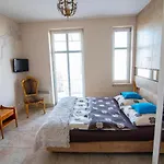 City Center Apartment *